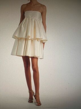 Rotate Strapless twill minidres. cream